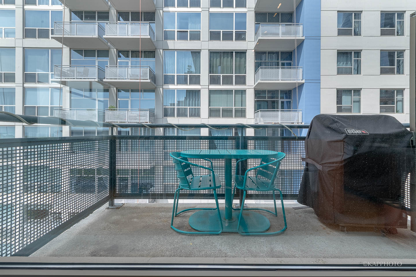 125 E 13TH Street Unit: 1113