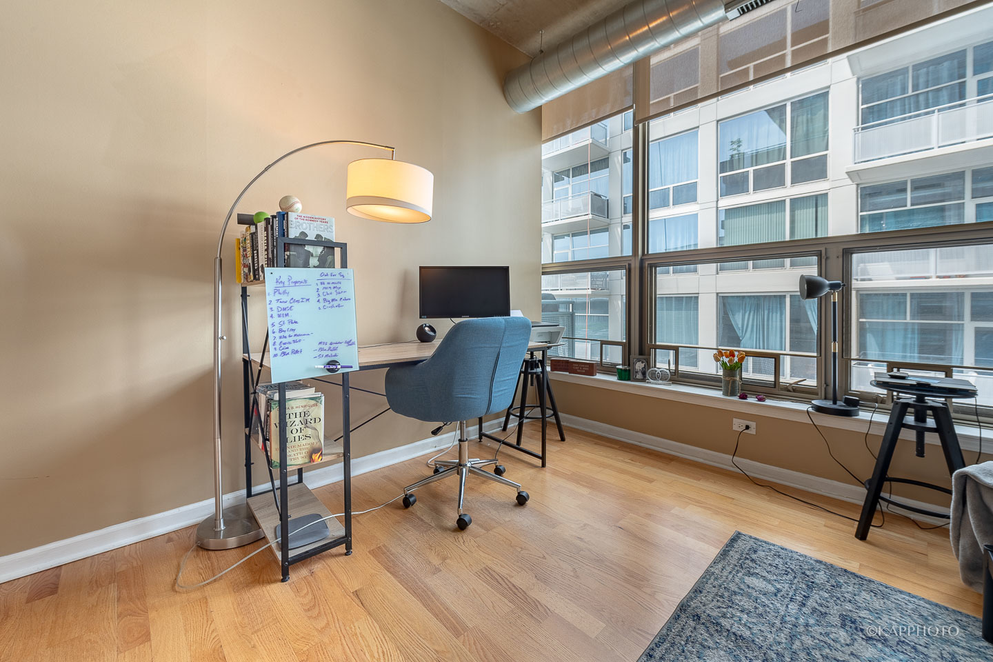 125 E 13TH Street Unit: 1113