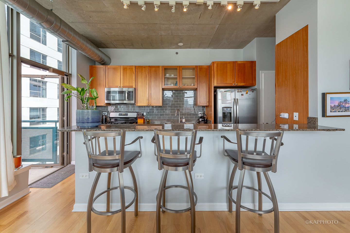 125 E 13TH Street Unit: 1113