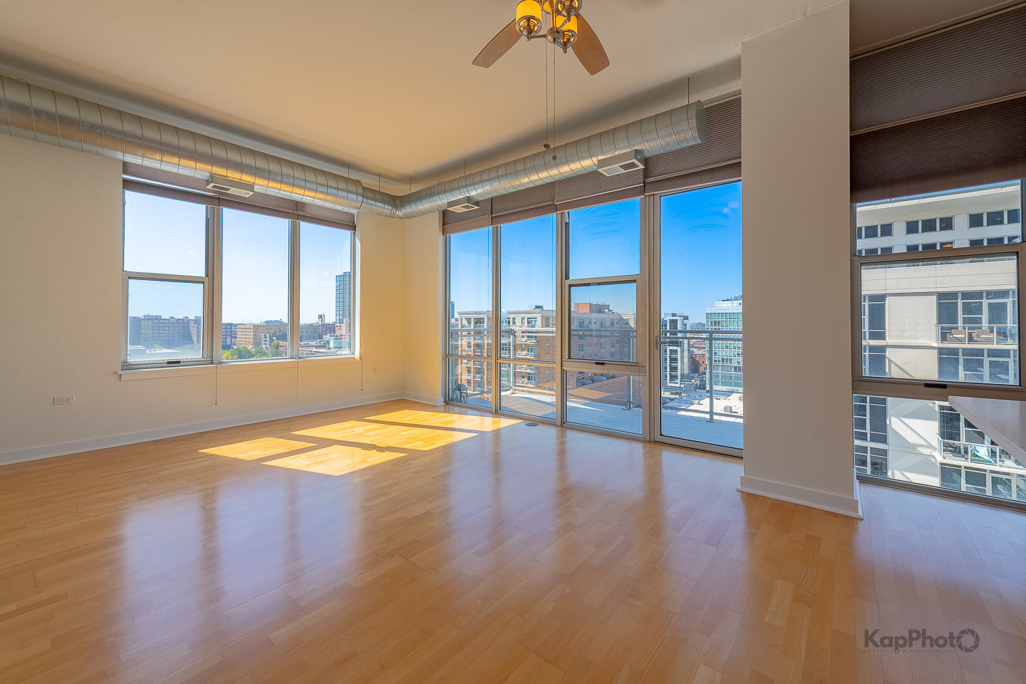 901 W MADISON Street Unit: 921