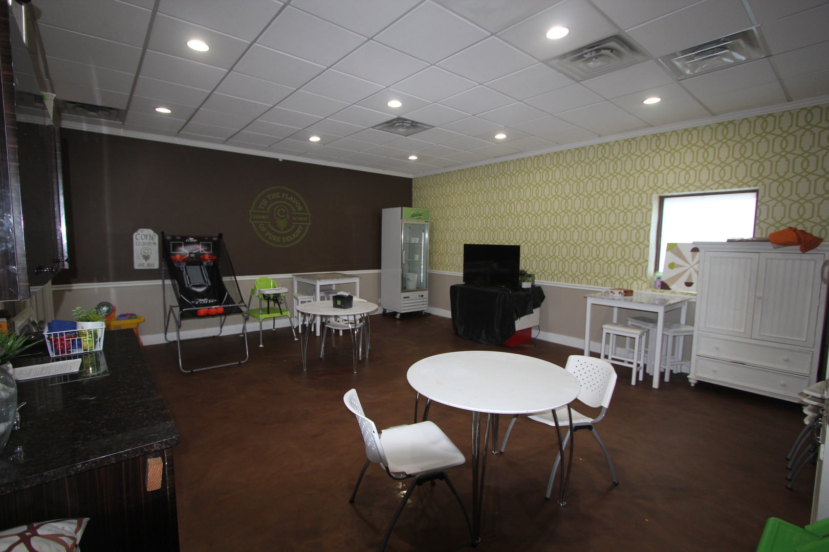 1047 W Madison Street