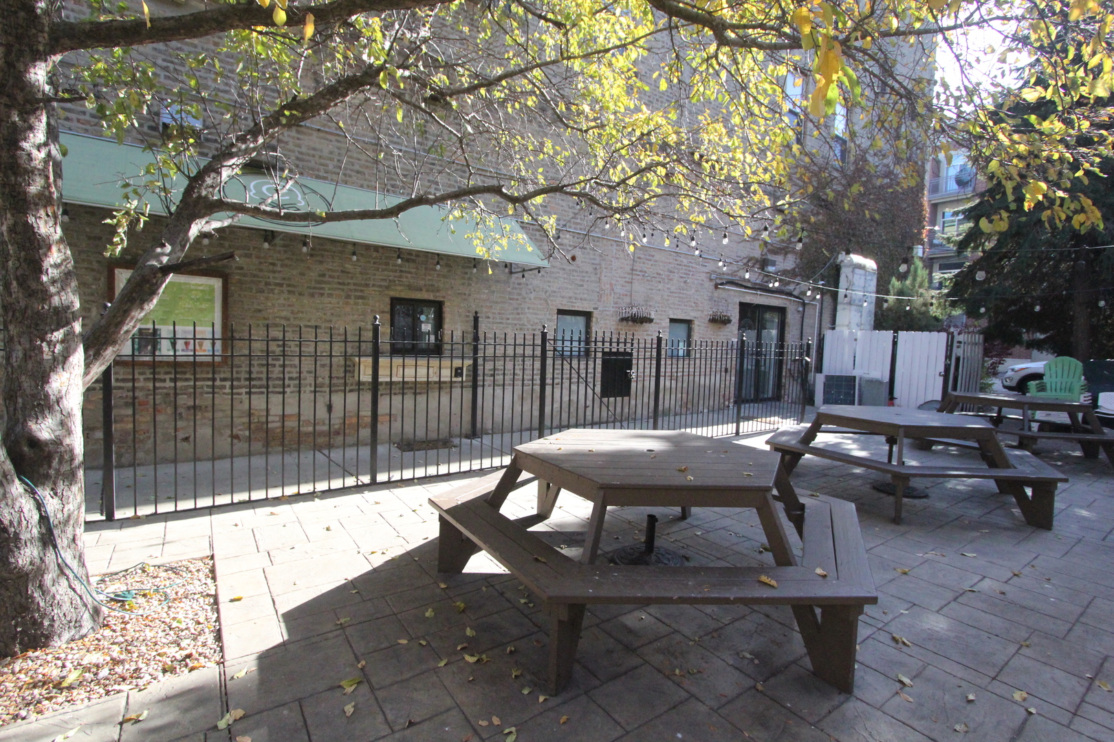 1047 W Madison Street