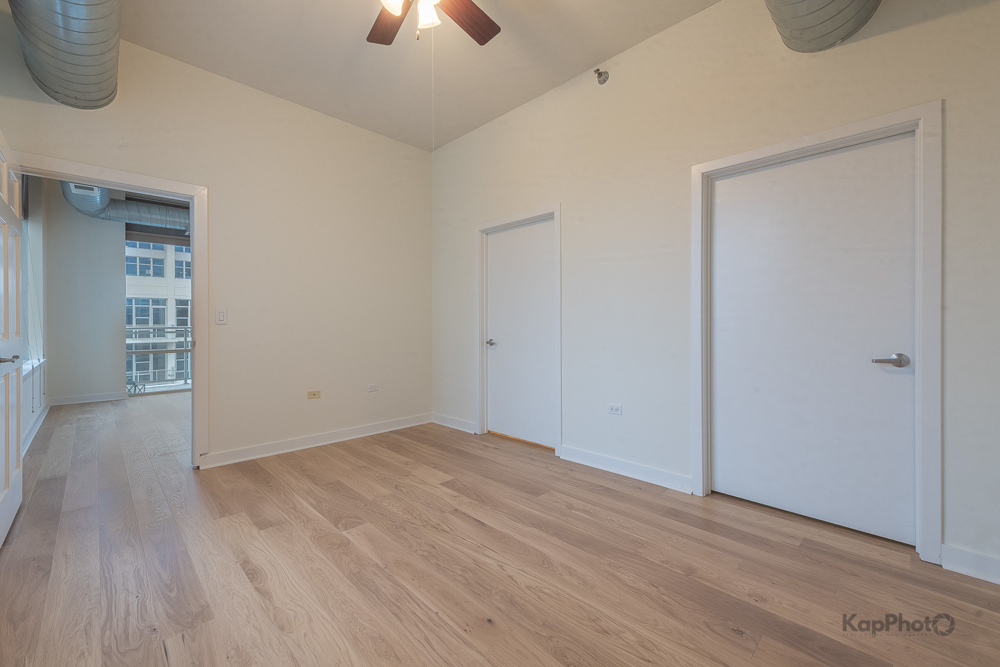 901 W MADISON Street Unit: 921