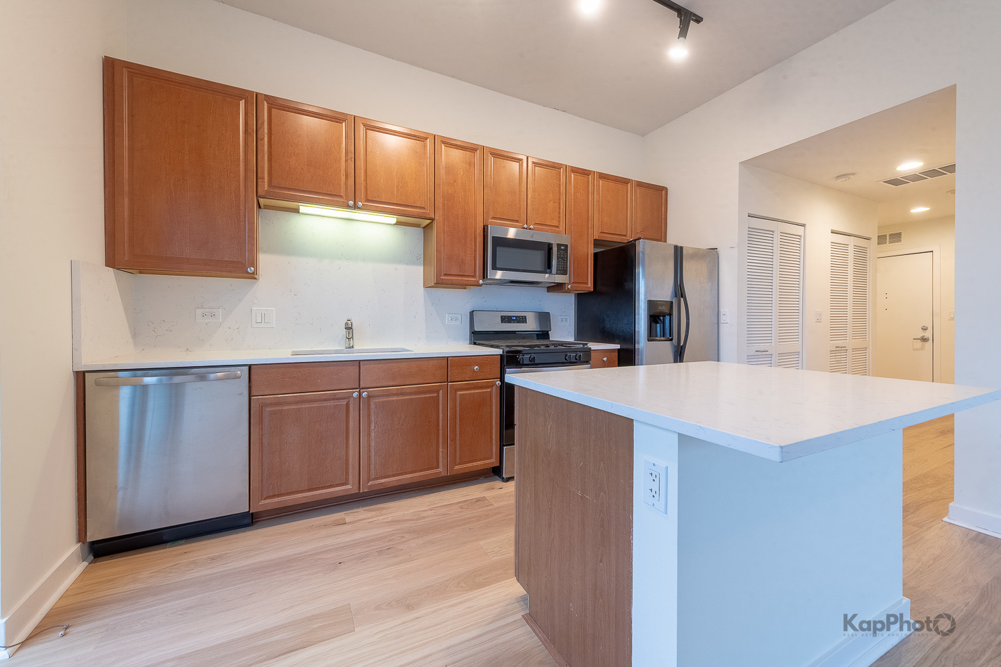 901 W MADISON Street Unit: 921