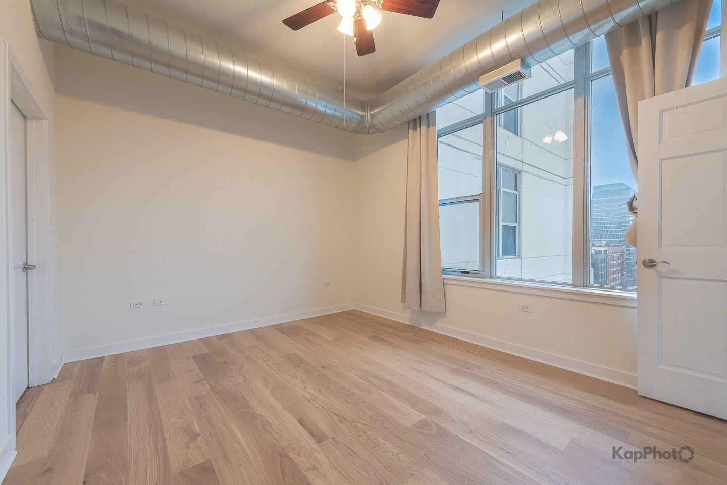 901 W MADISON Street Unit: 921