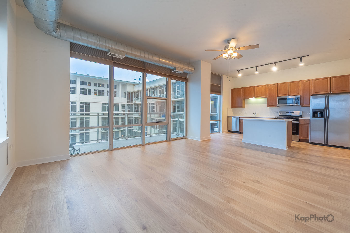 901 W MADISON Street Unit: 921