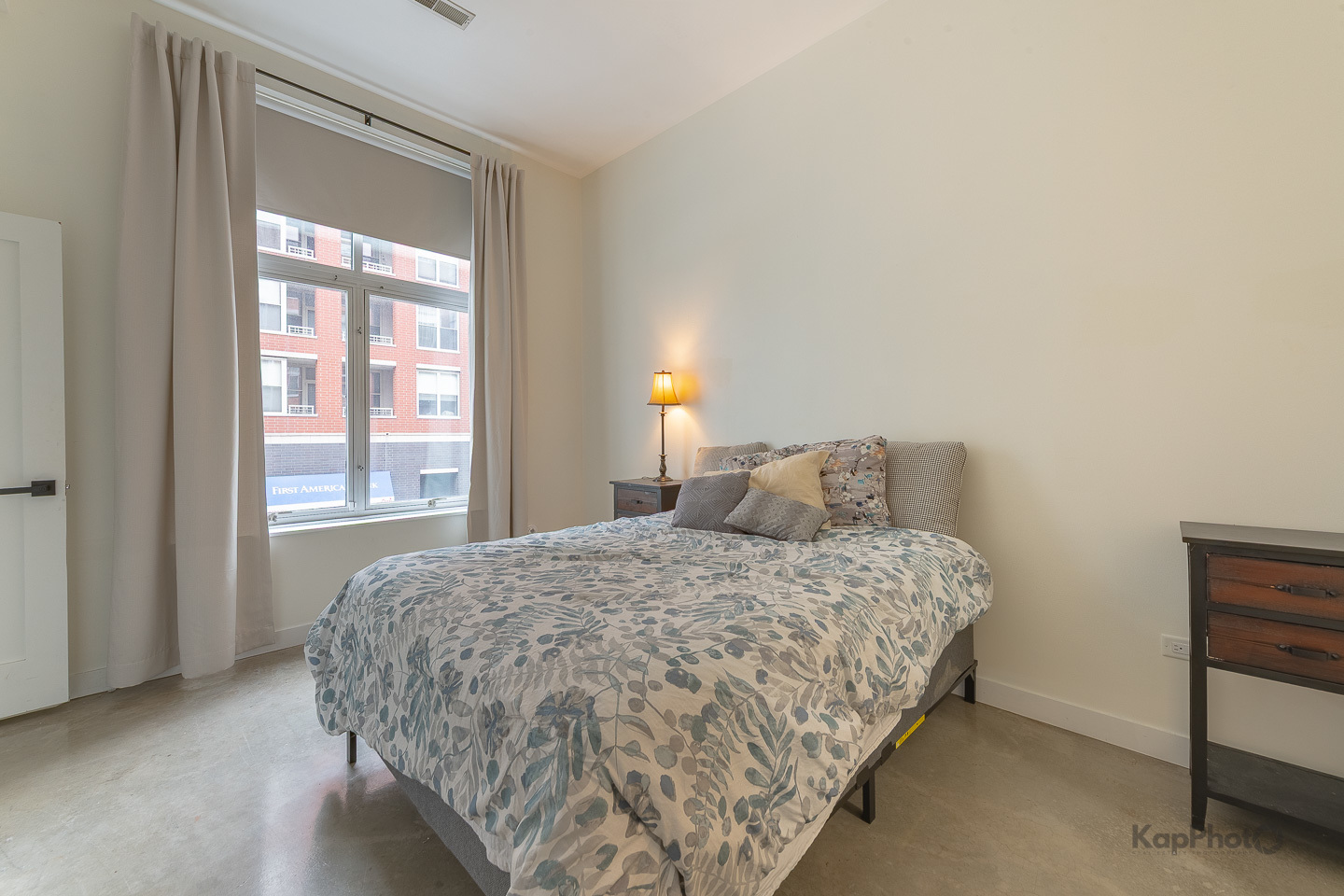 949 W Madison Street Unit: 207