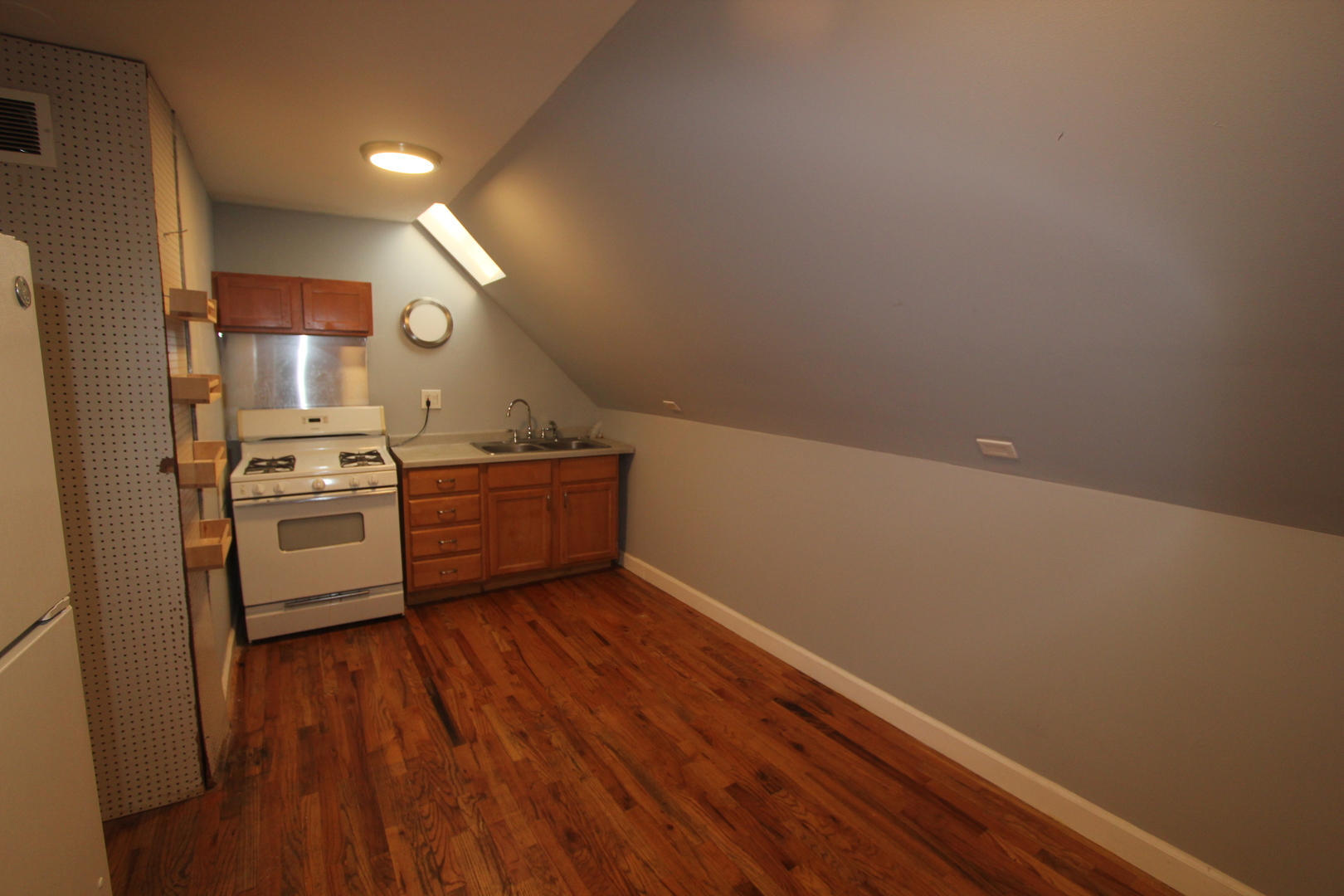 2963 W Nelson Street Unit: 3