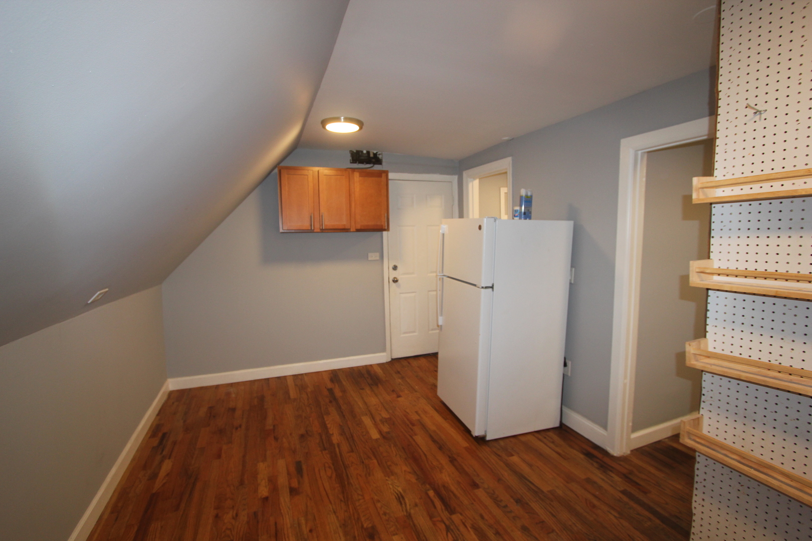 2963 W Nelson Street Unit: 3