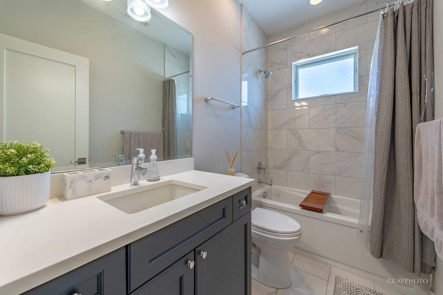 457 N Aberdeen Street Unit: 4N