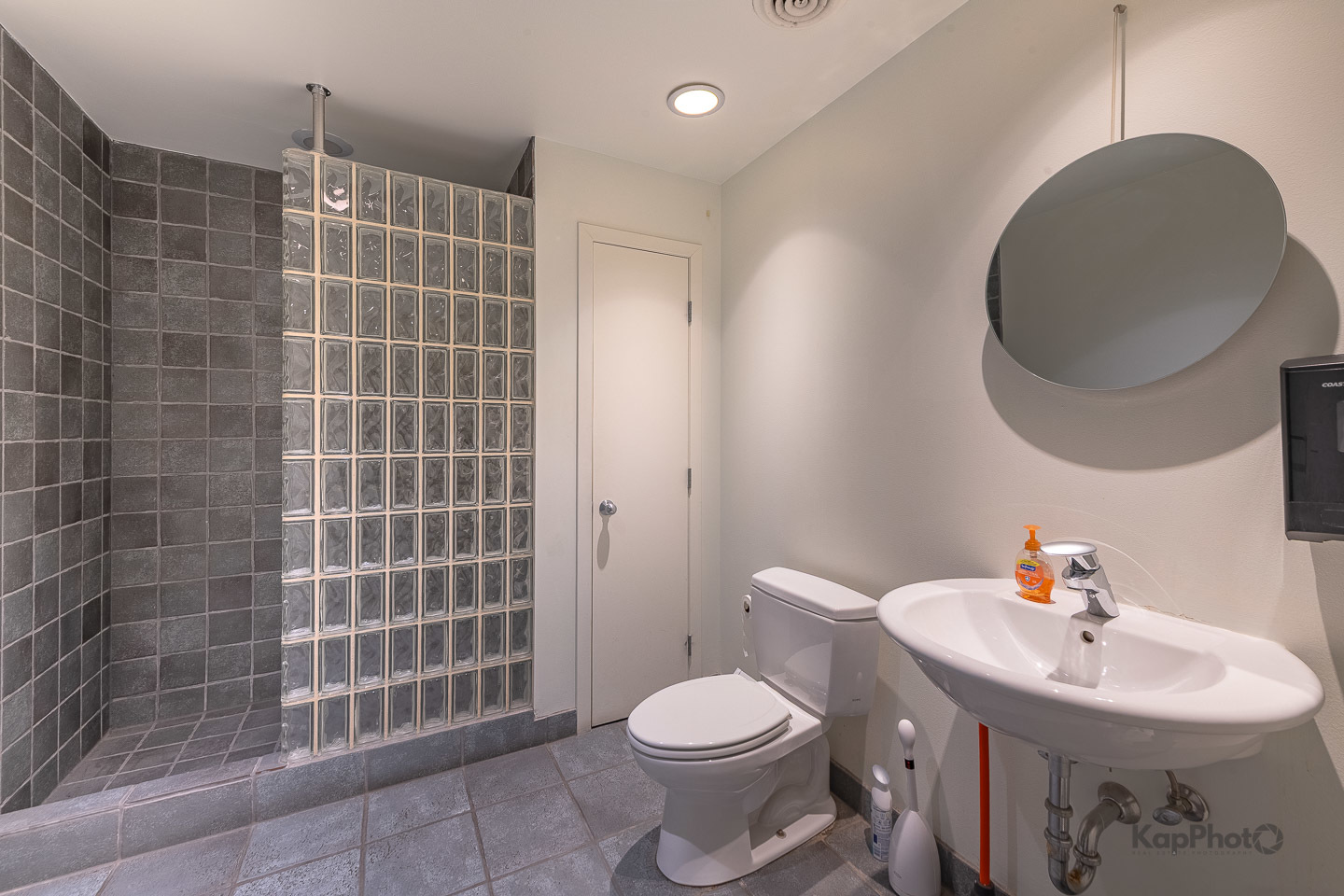 913 W Van Buren Street Unit: 1A