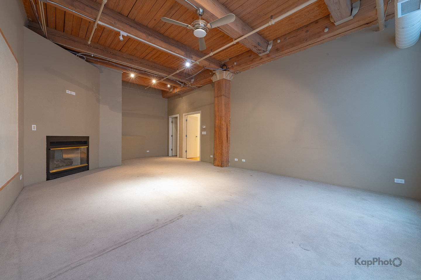 913 W Van Buren Street Unit: 1A