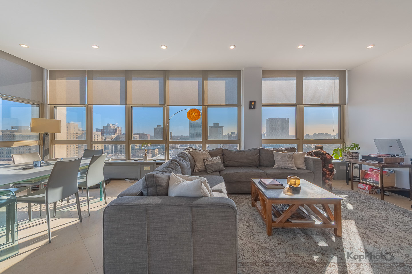 5401 S Hyde Park Boulevard Unit: 1502