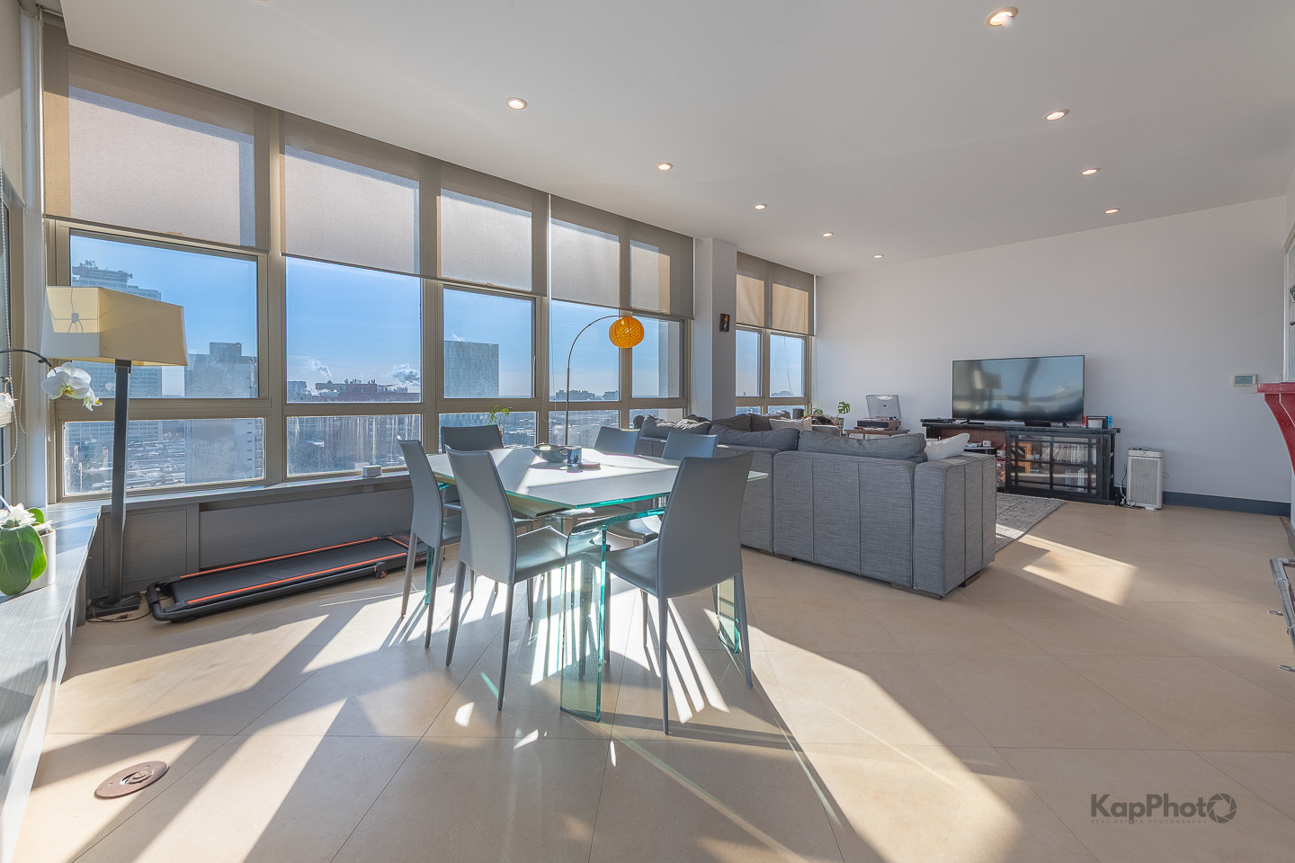 5401 S Hyde Park Boulevard Unit: 1502