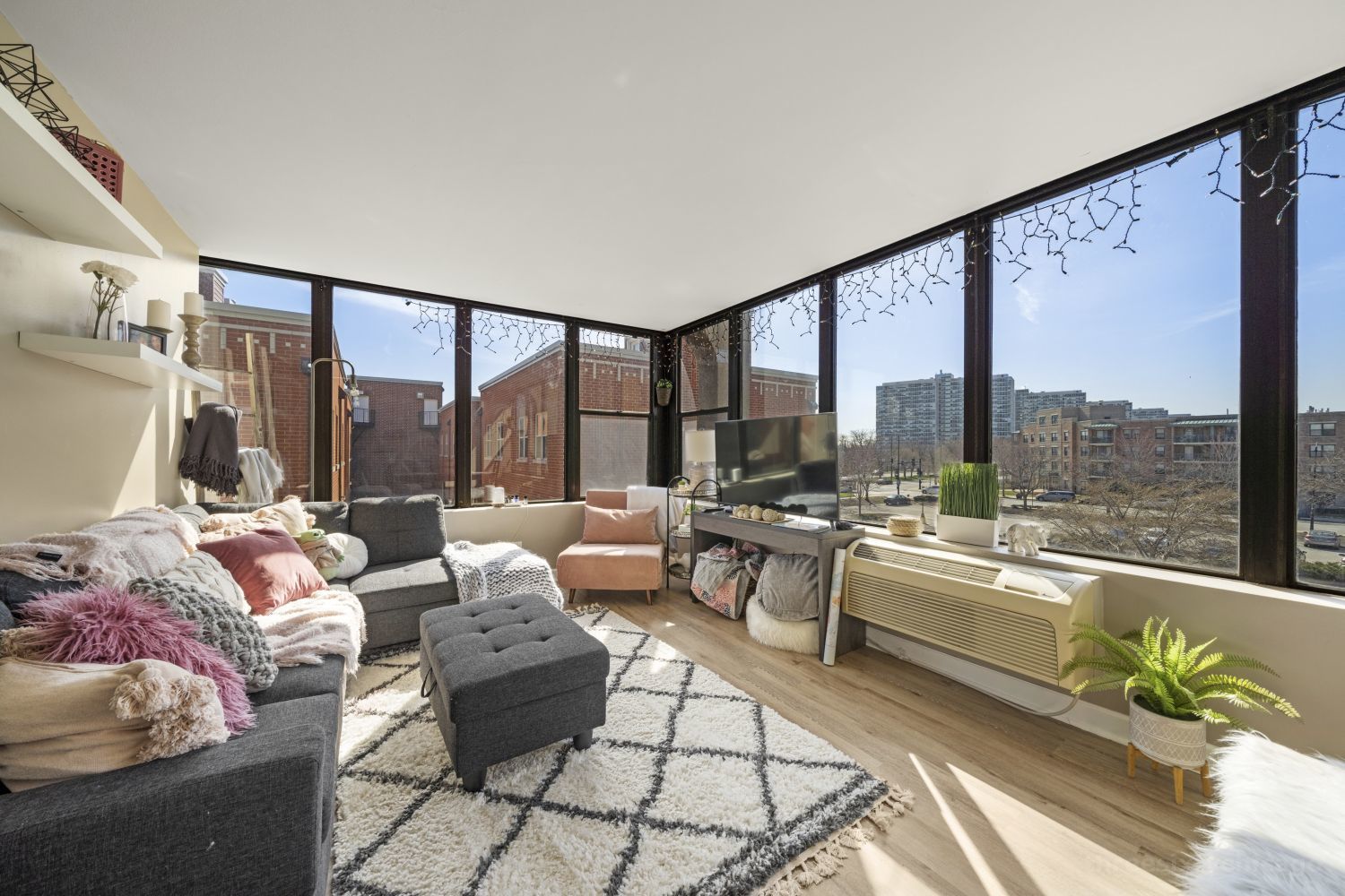 345 E Eastgate Place Unit: 306