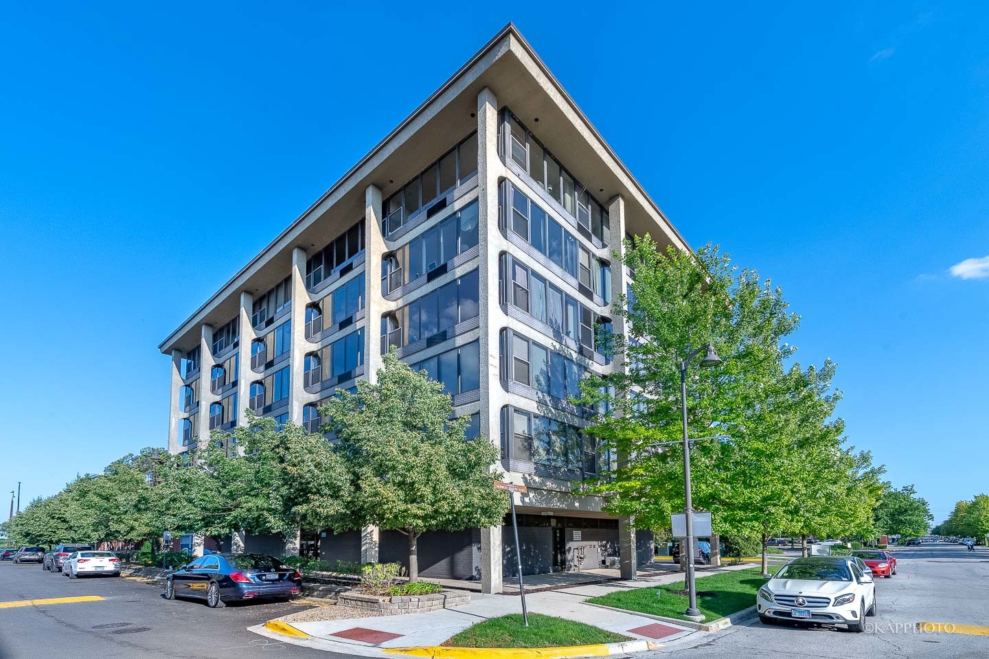 345 E Eastgate Place Unit: 306