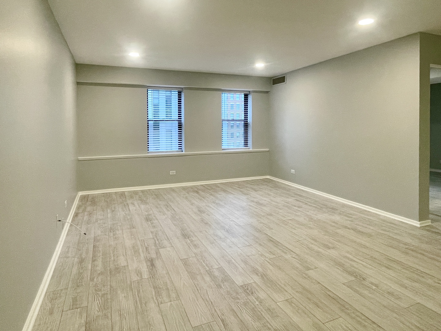 40 E 9th Street Unit: 804