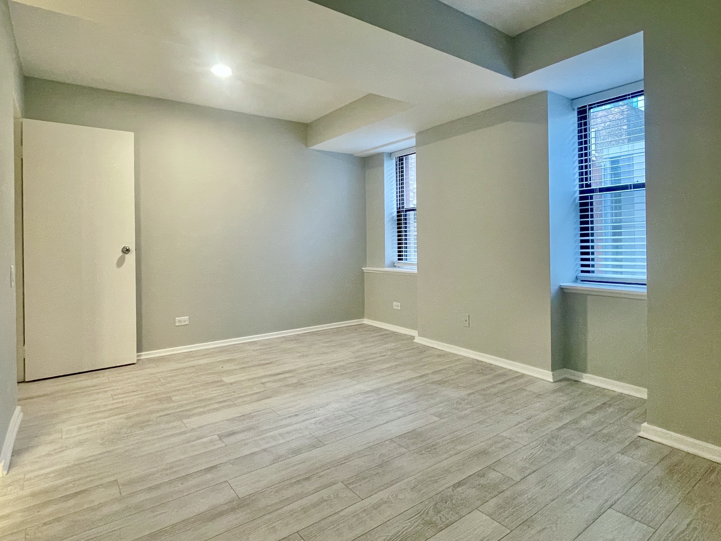 40 E 9th Street Unit: 804