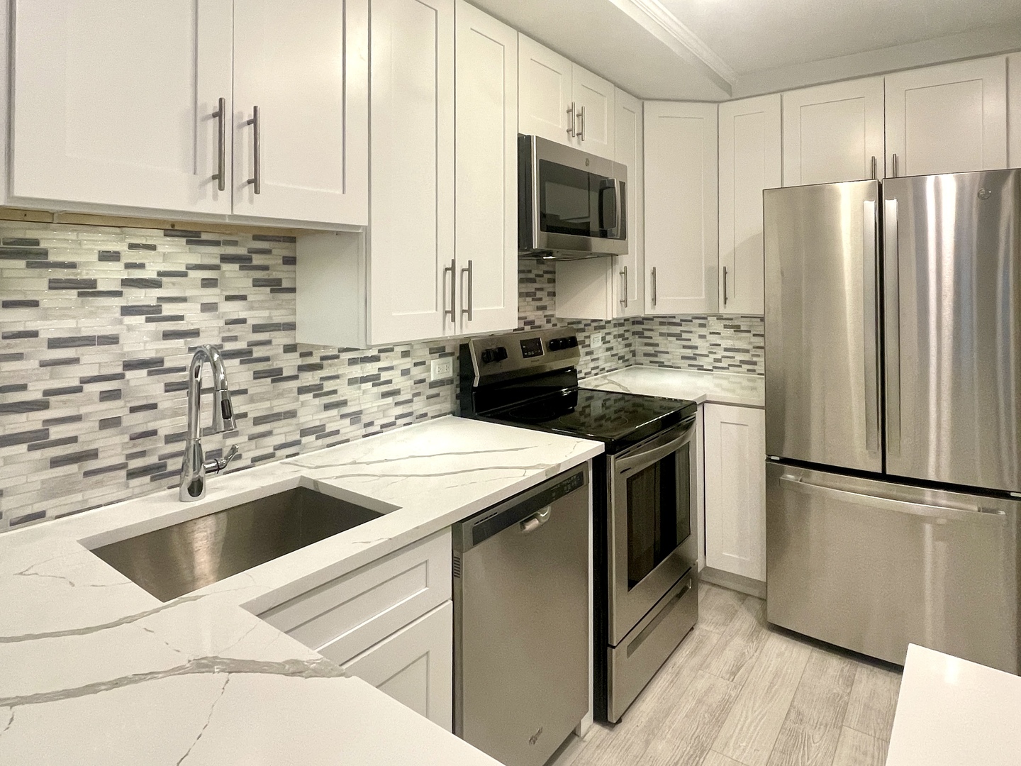 40 E 9th Street Unit: 804