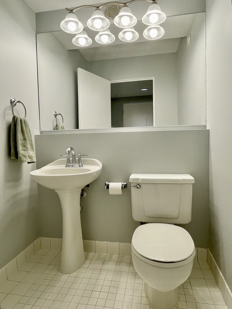40 E 9th Street Unit: 804