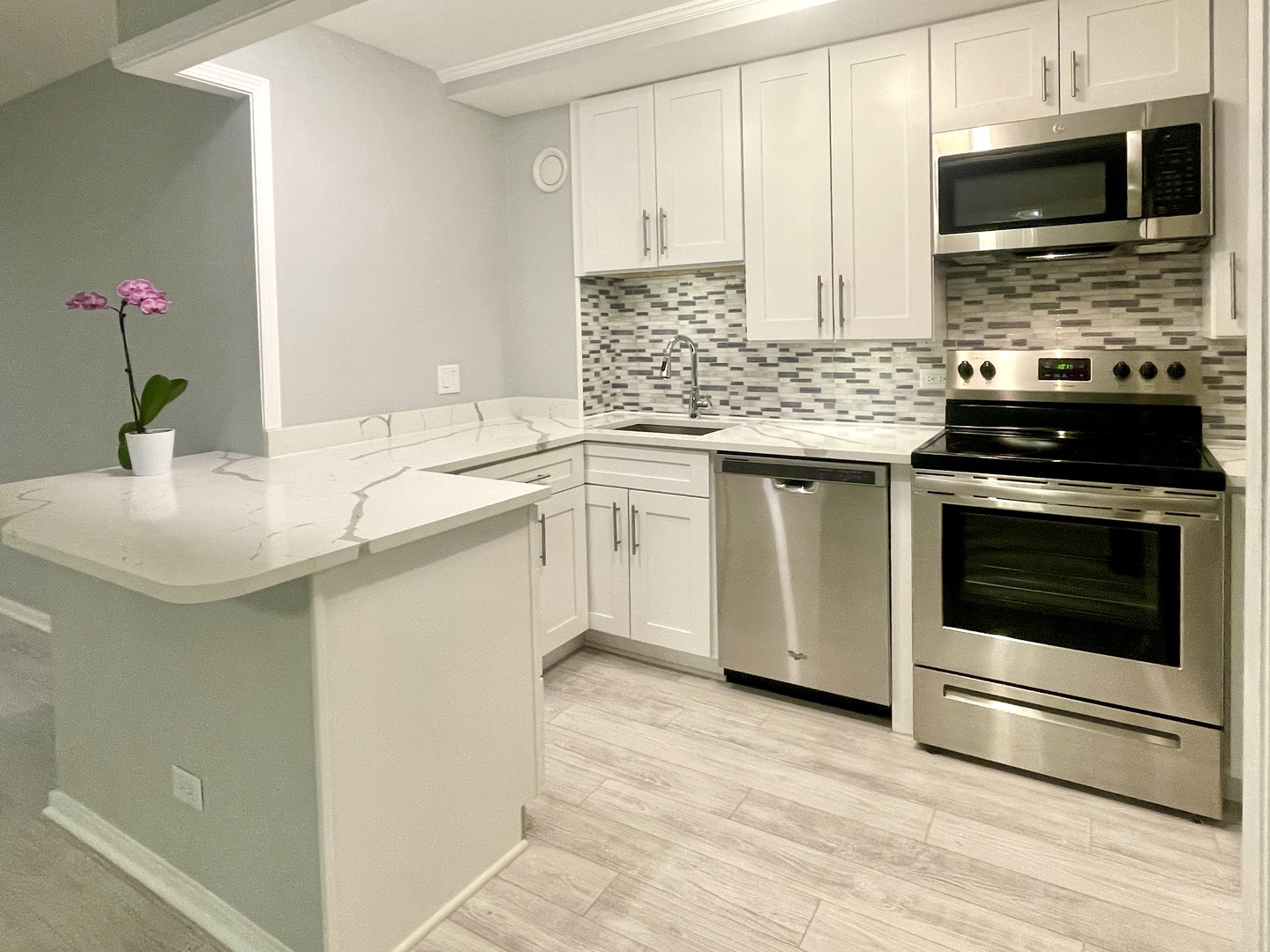 40 E 9th Street Unit: 804