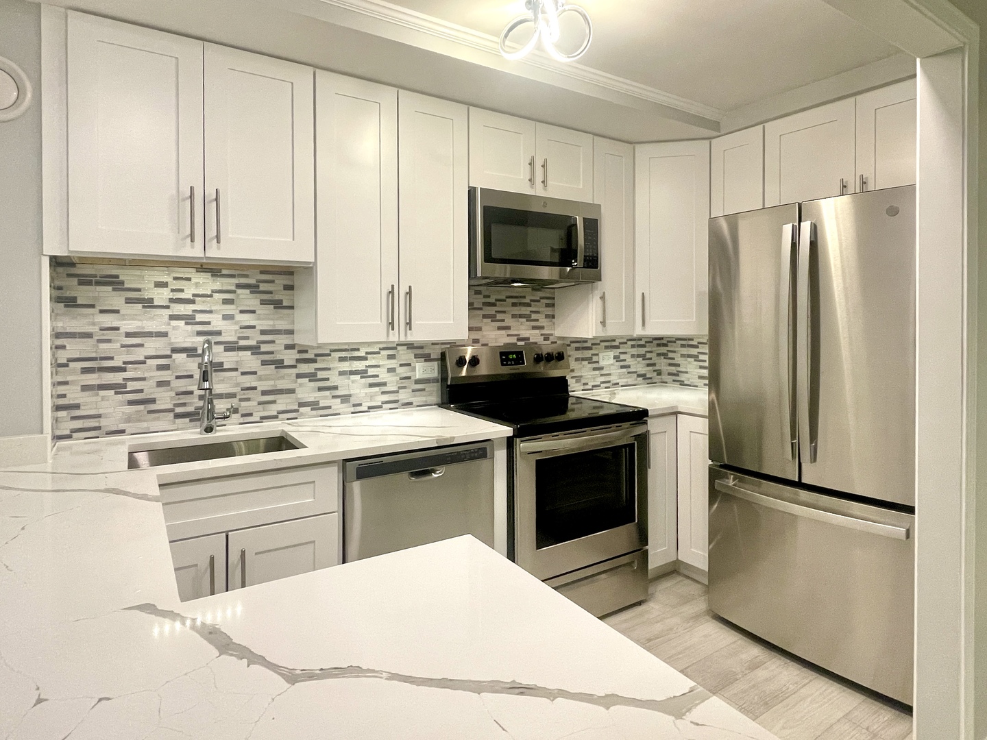 40 E 9th Street Unit: 804