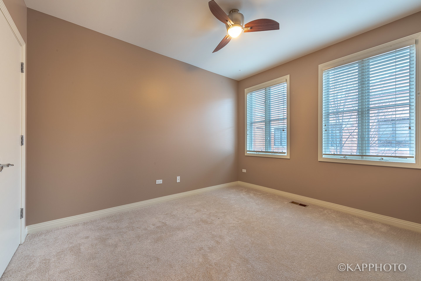 1117 W Monroe Street Unit: 15