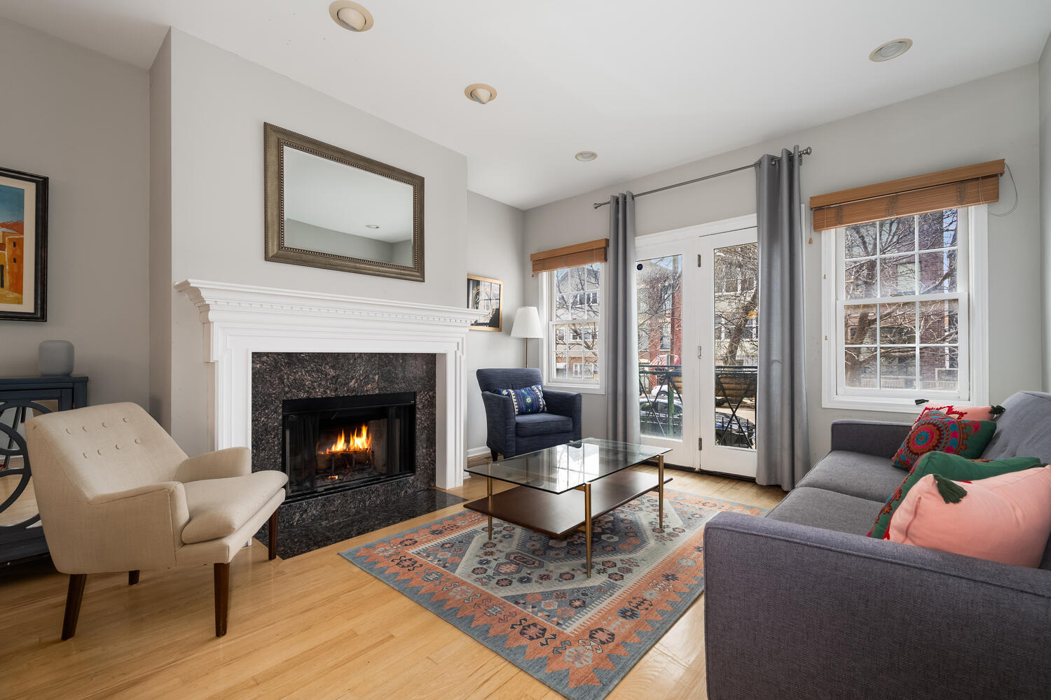 1242 W Ohio Street Unit: 1E