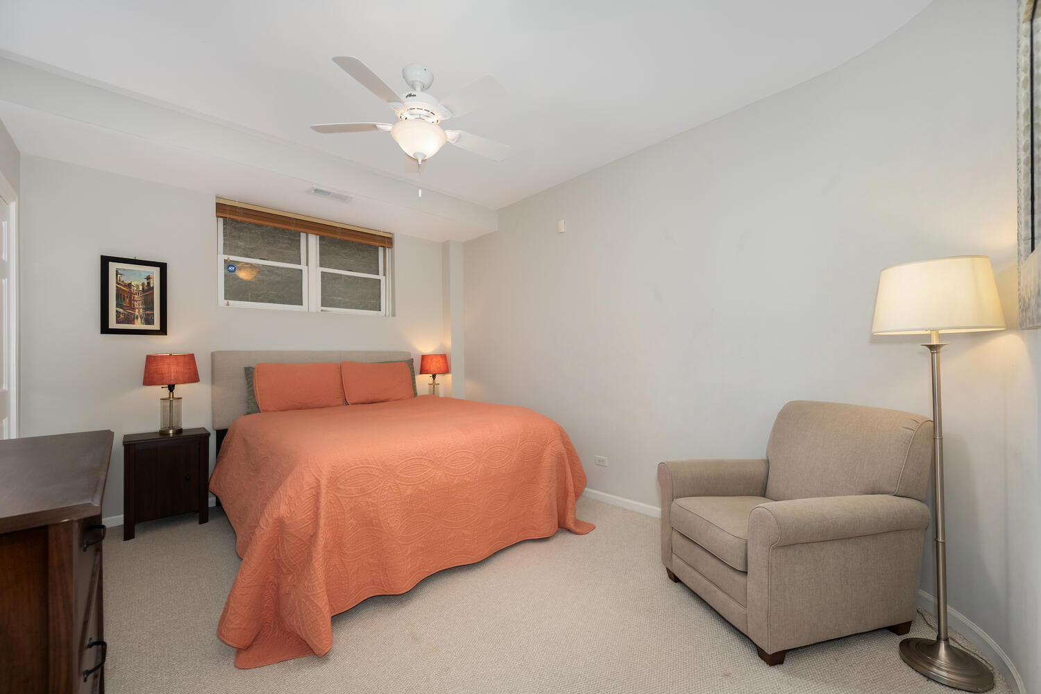 1242 W Ohio Street Unit: 1E