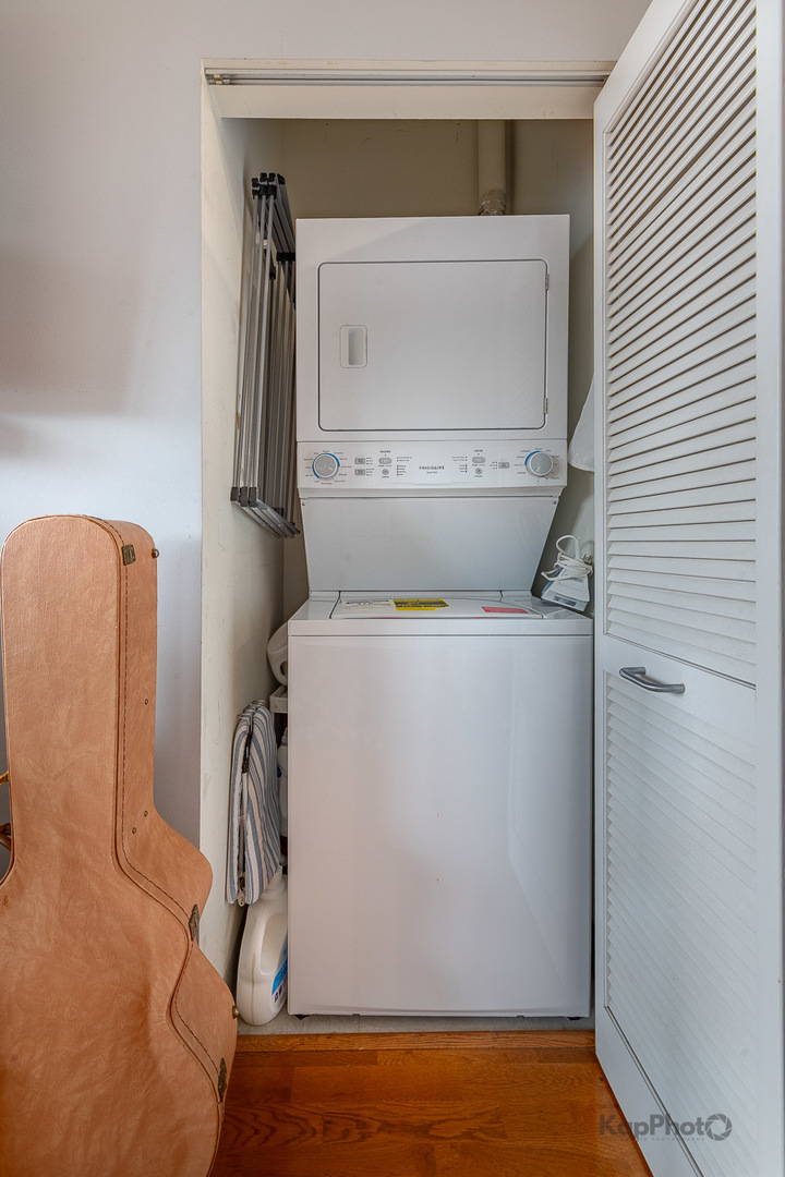 901 W Madison Street Unit: 403