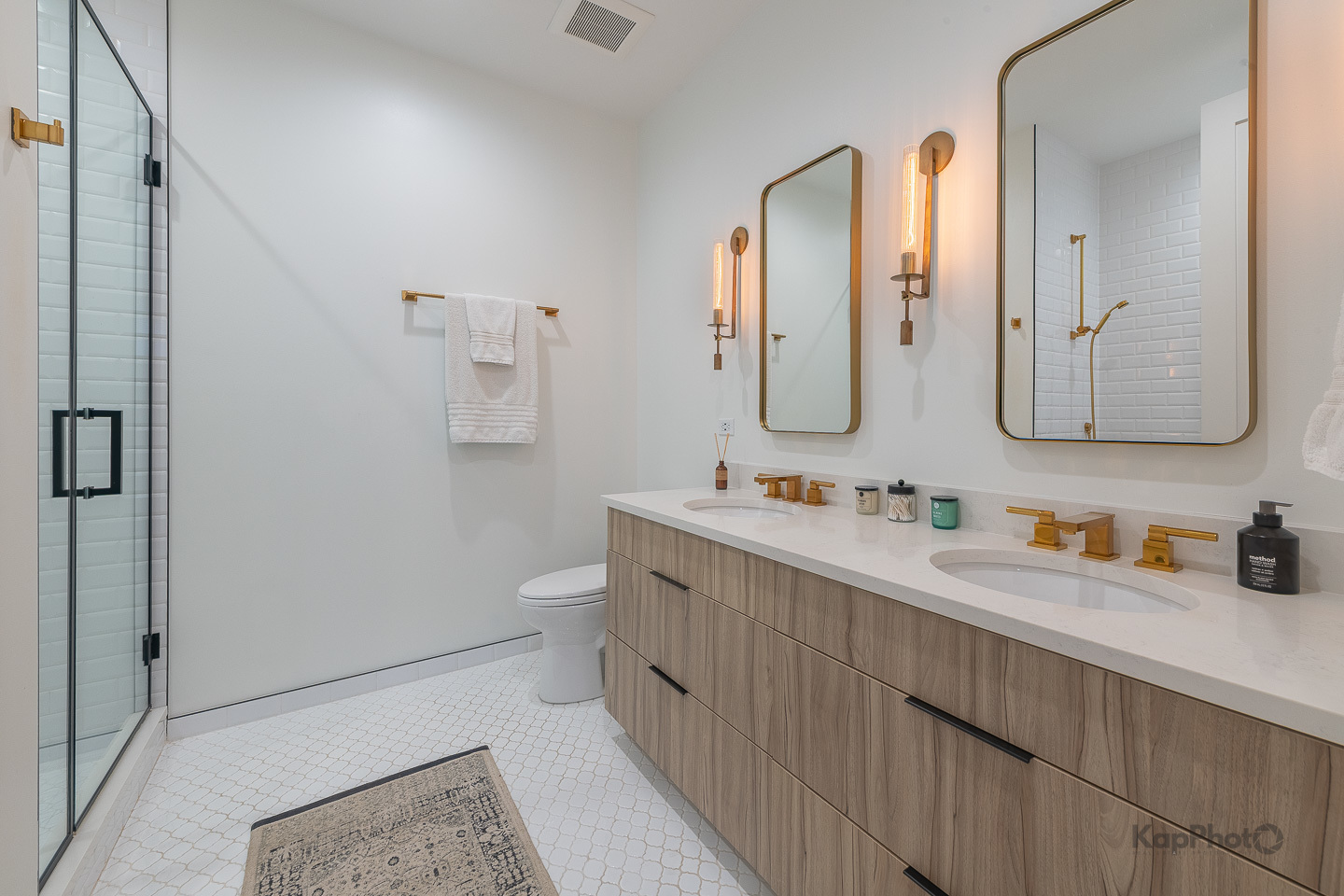 2646 W Augusta Boulevard Unit: 1