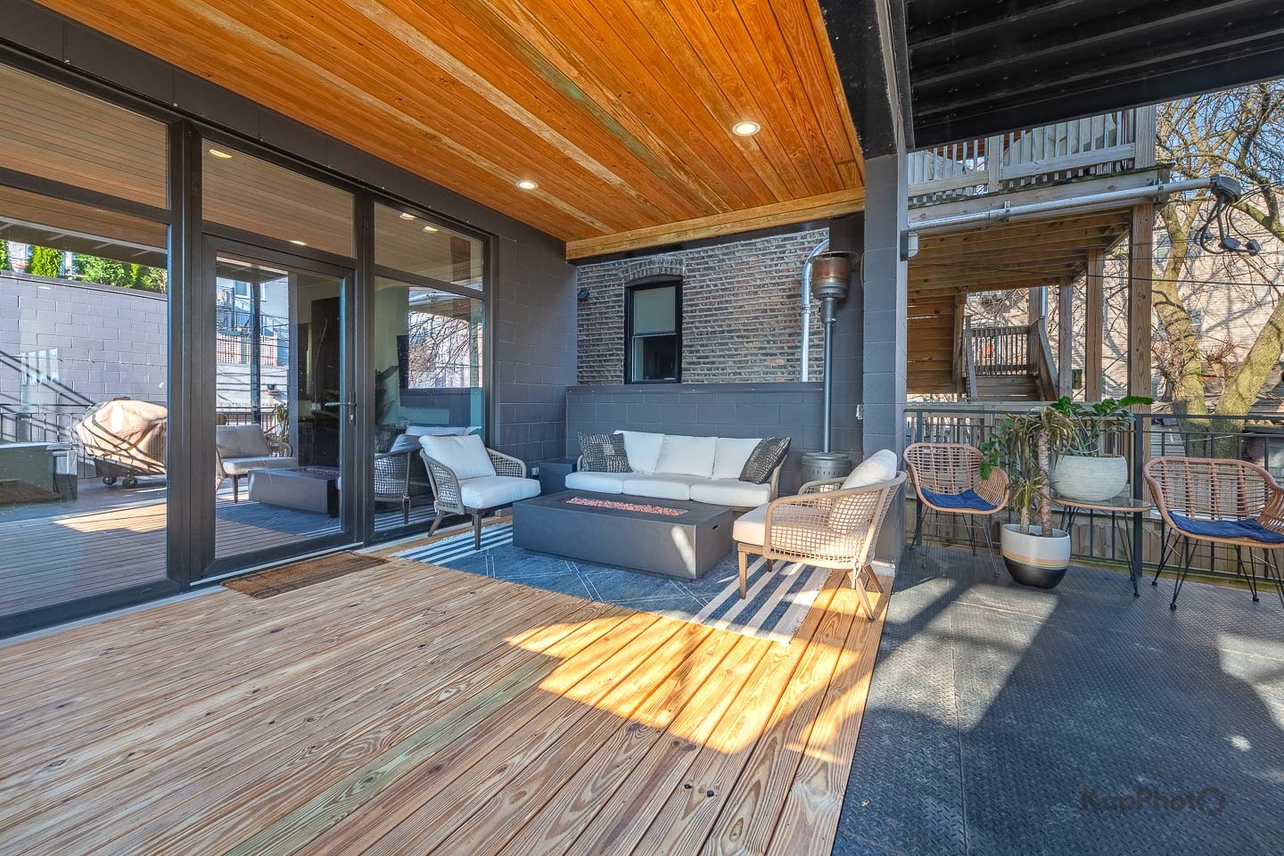 2646 W Augusta Boulevard Unit: 1