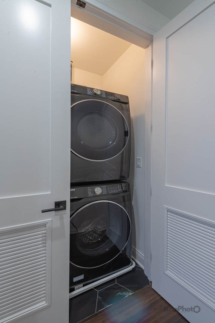 2646 W Augusta Boulevard Unit: 1