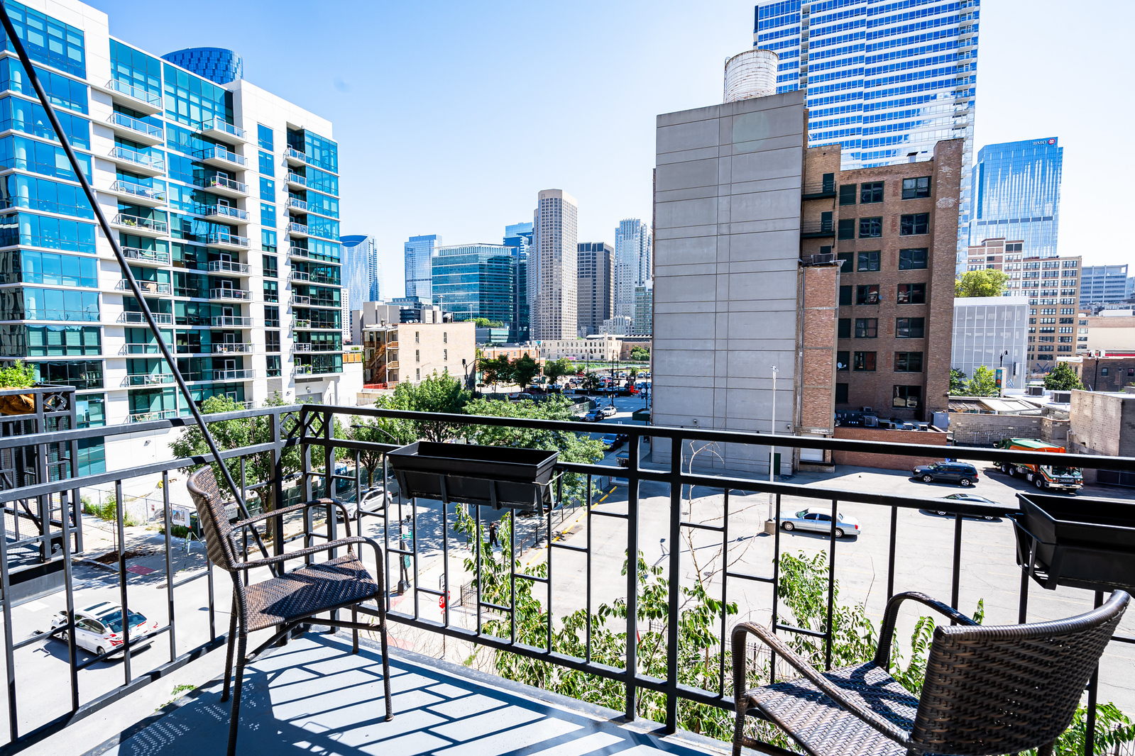 843 W Adams Street Unit: 406