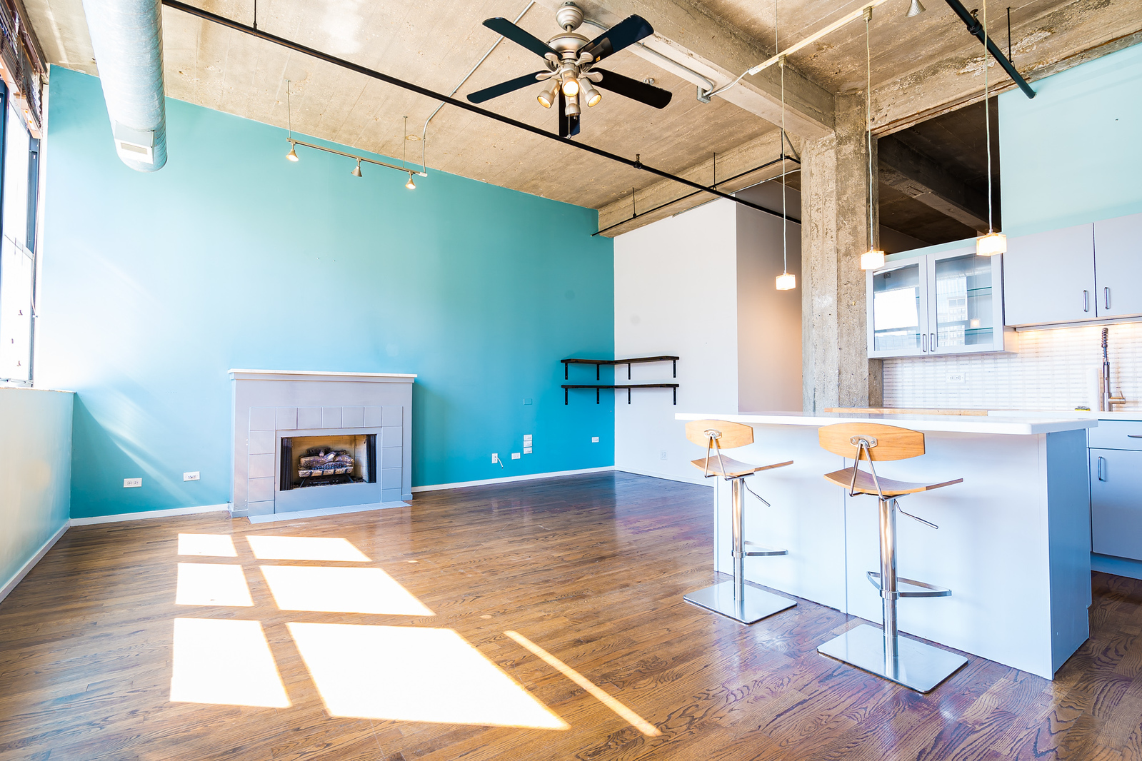 843 W Adams Street Unit: 406