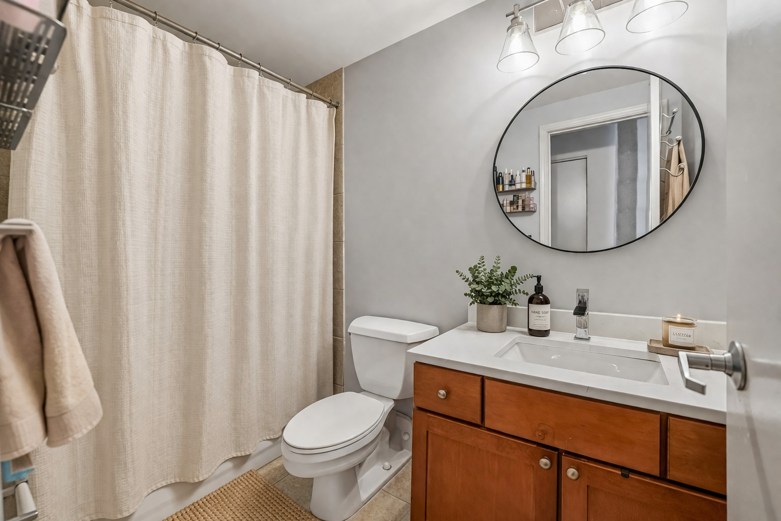 758 N Larrabee Street Unit: 712