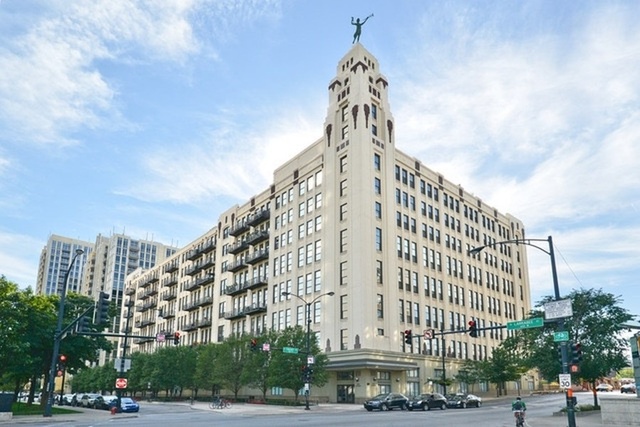758 N Larrabee Street Unit: 712