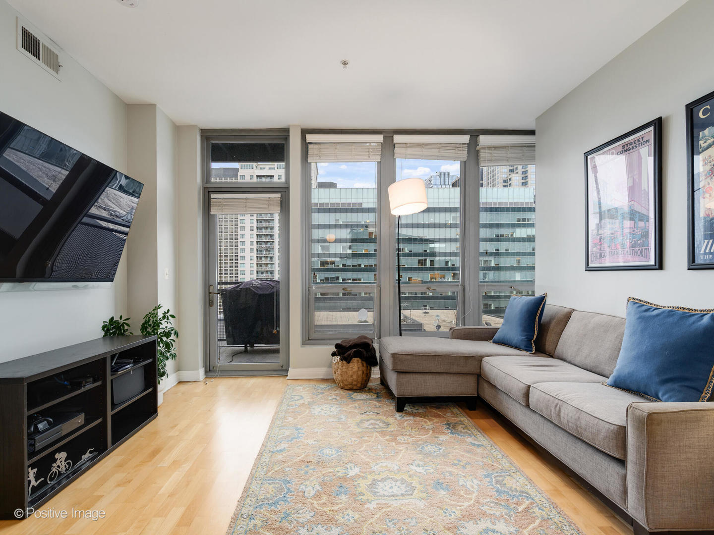 565 W QUINCY Street Unit: 1602