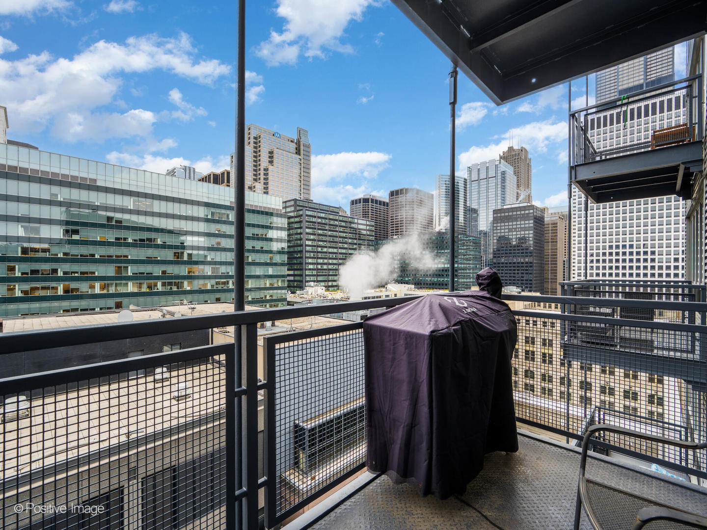 565 W QUINCY Street Unit: 1602
