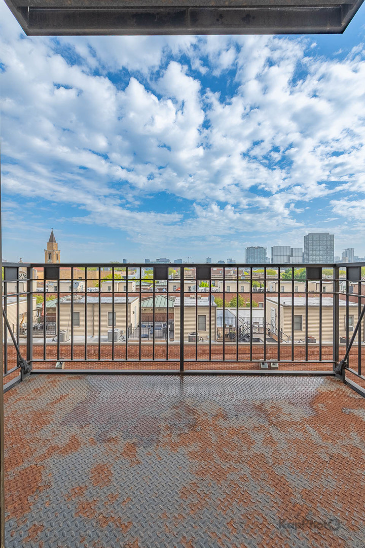 811 S Lytle Street Unit: 410