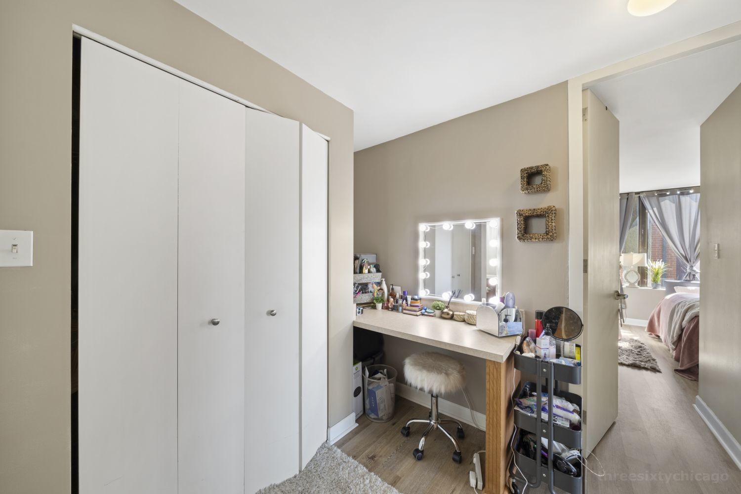 345 E Eastgate Place Unit: 306