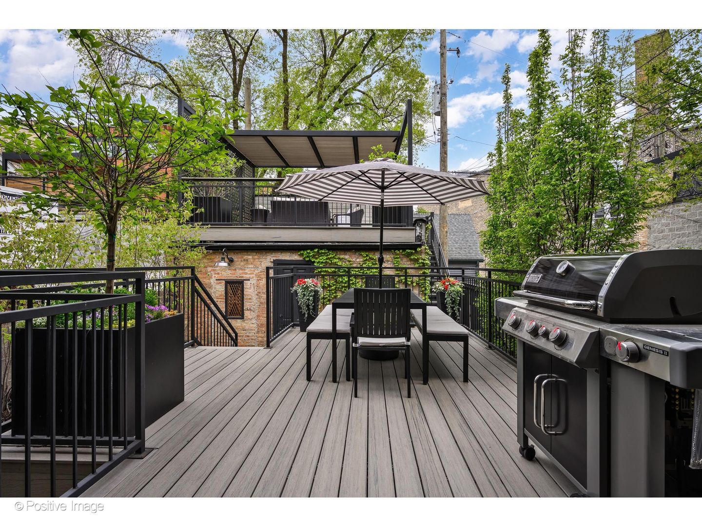 613 W Belden Avenue