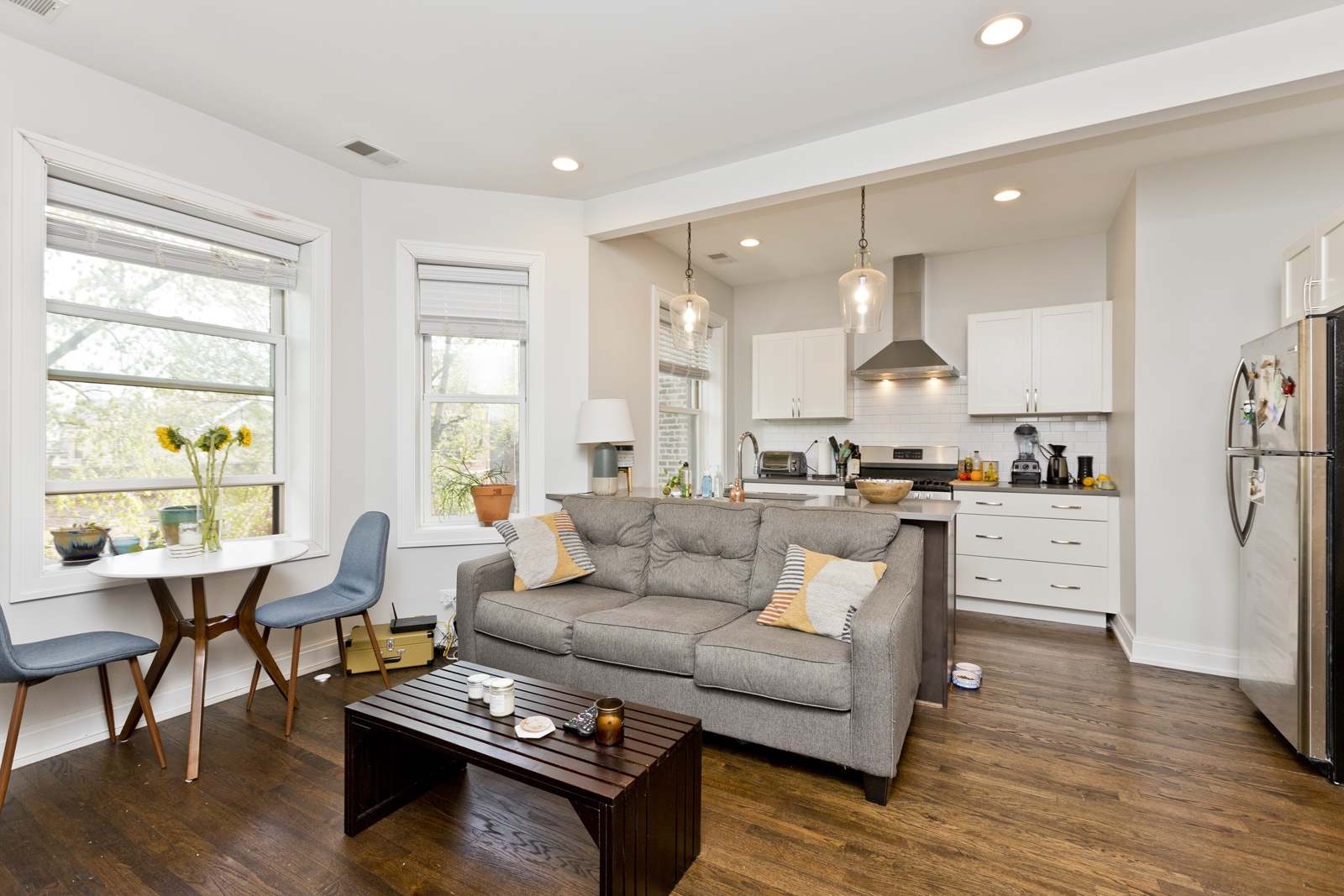 856 N Hermitage Avenue Unit: 3F