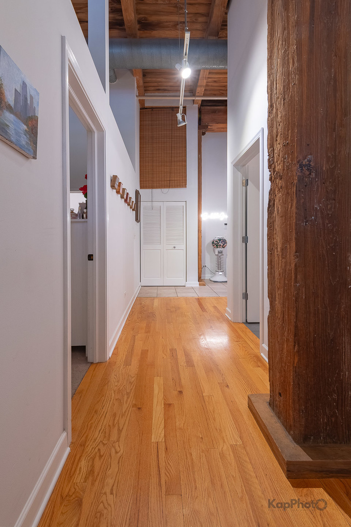1330 W MONROE Street Unit: 108