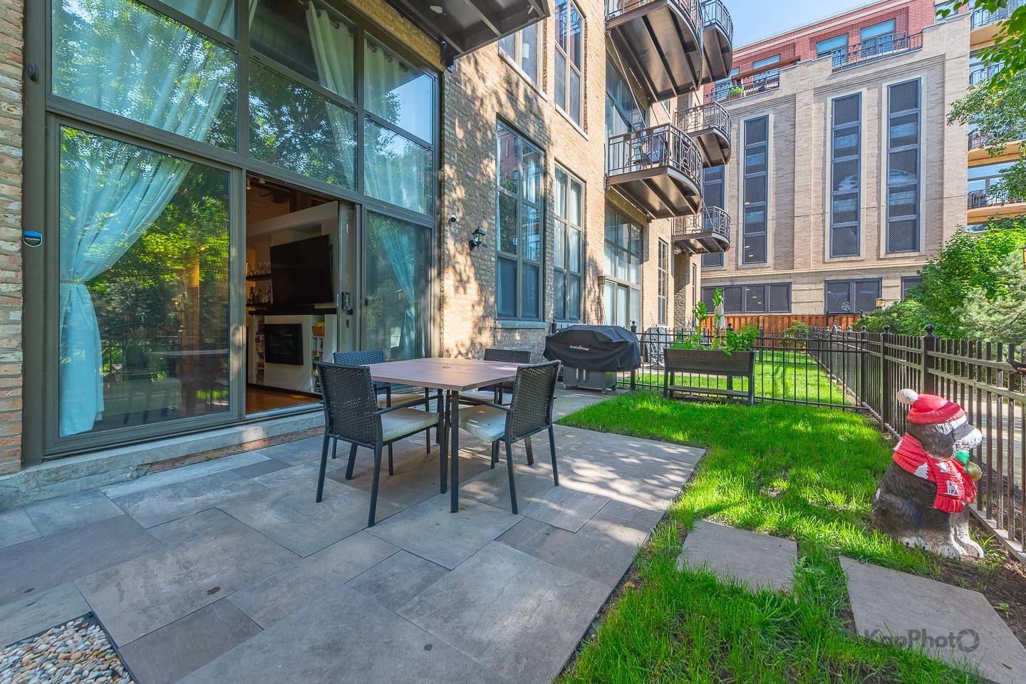 1330 W MONROE Street Unit: 108
