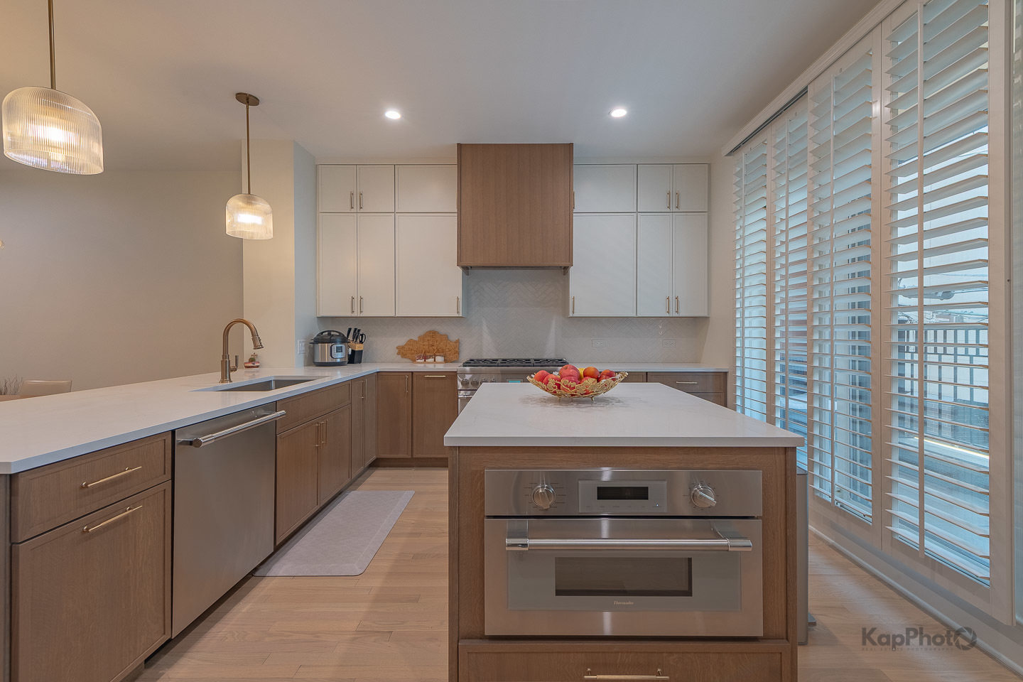 1117 W Monroe Street Unit: 8