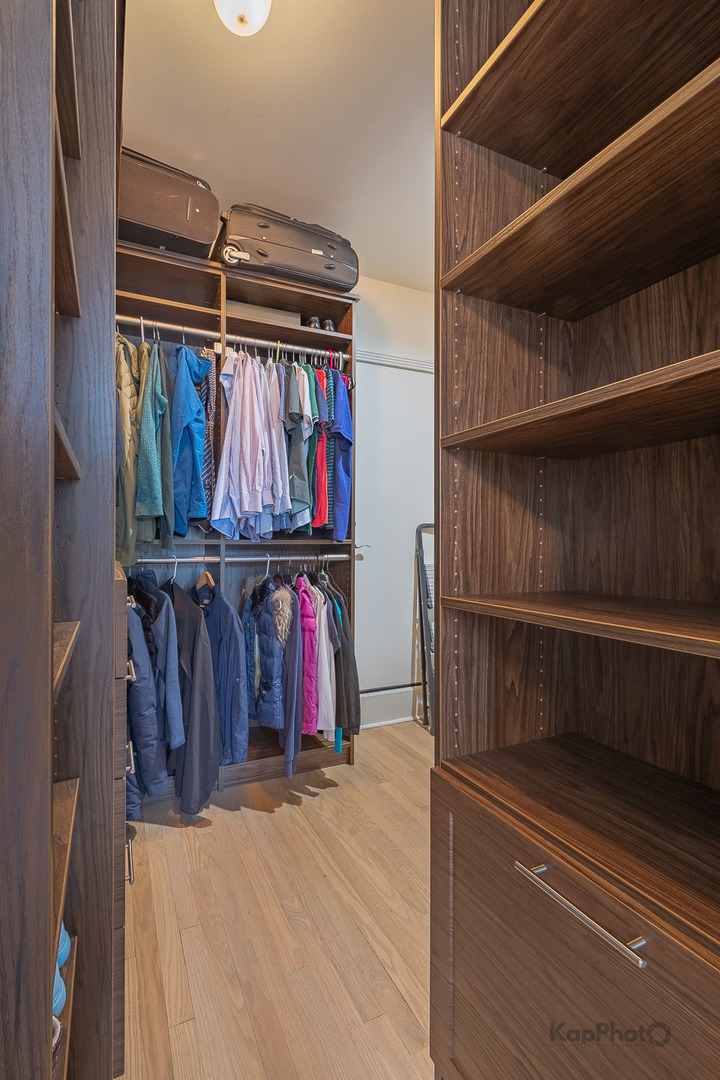 1117 W Monroe Street Unit: 8