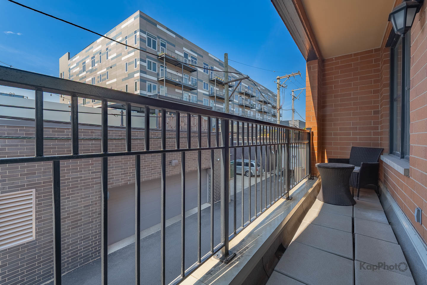 1117 W Monroe Street Unit: 8
