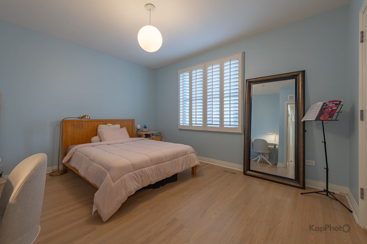 1117 W Monroe Street Unit: 8