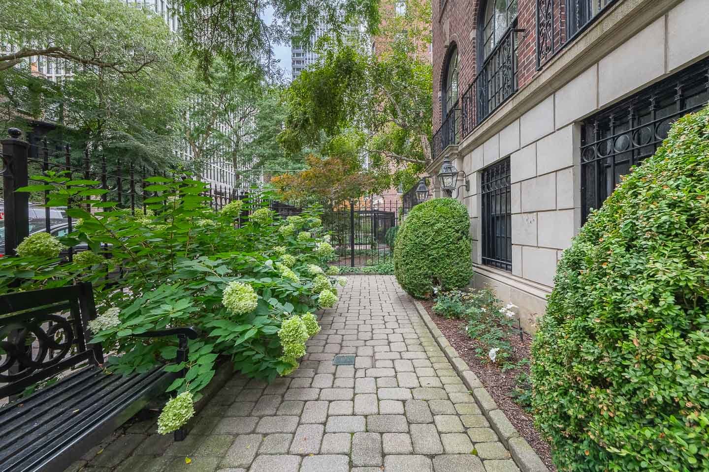 24 E Scott Street Unit: 2